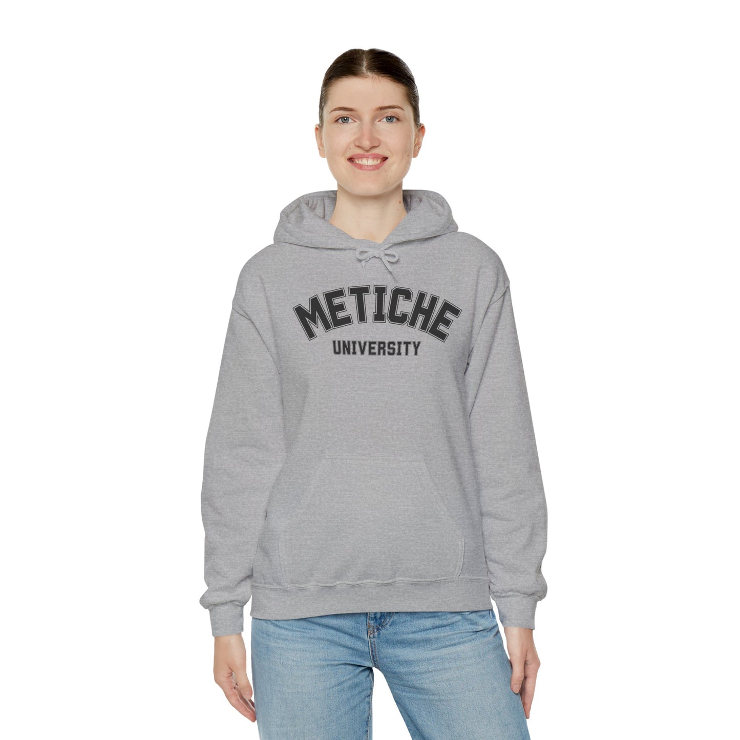 Metiche University, Hoodie