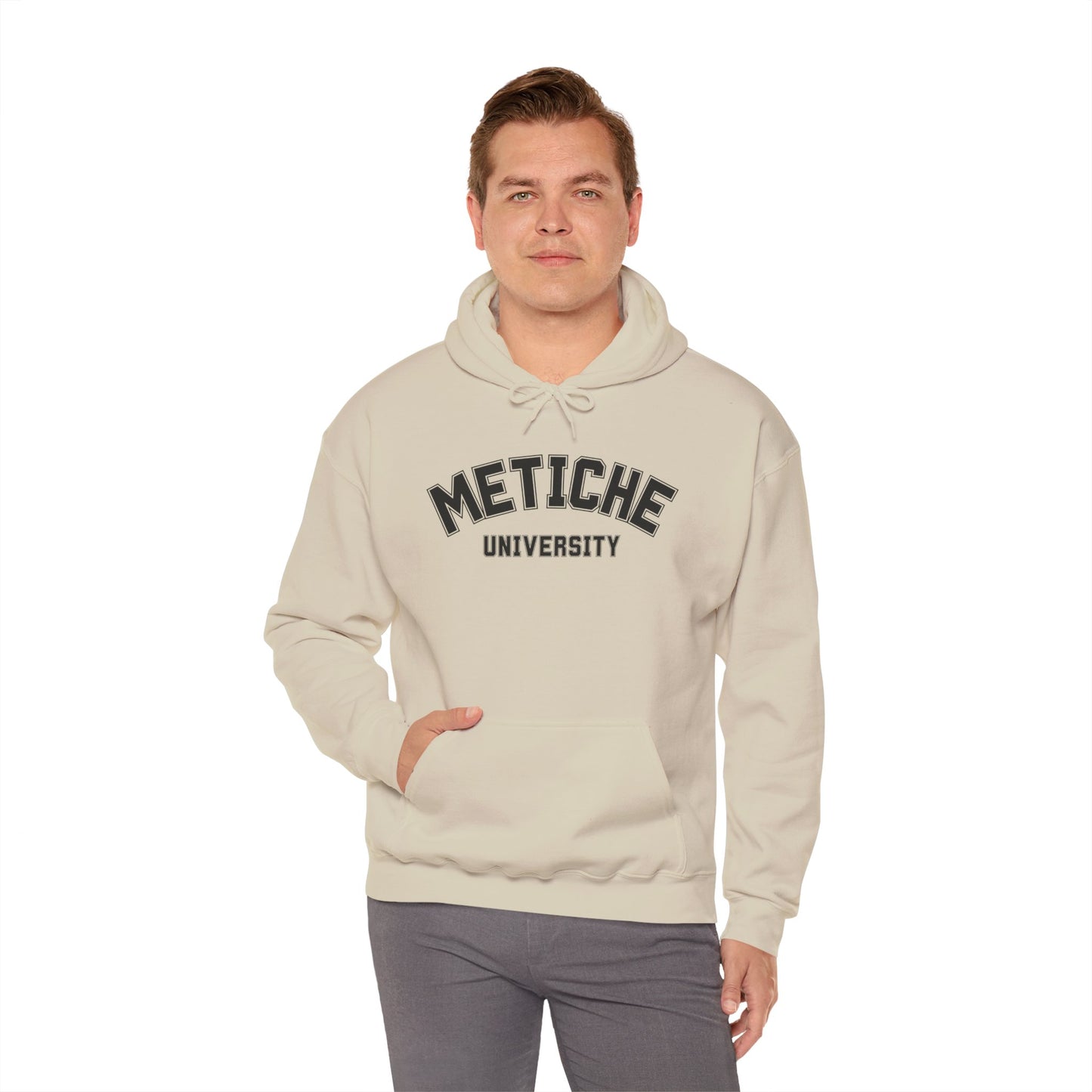 Metiche University, Hoodie