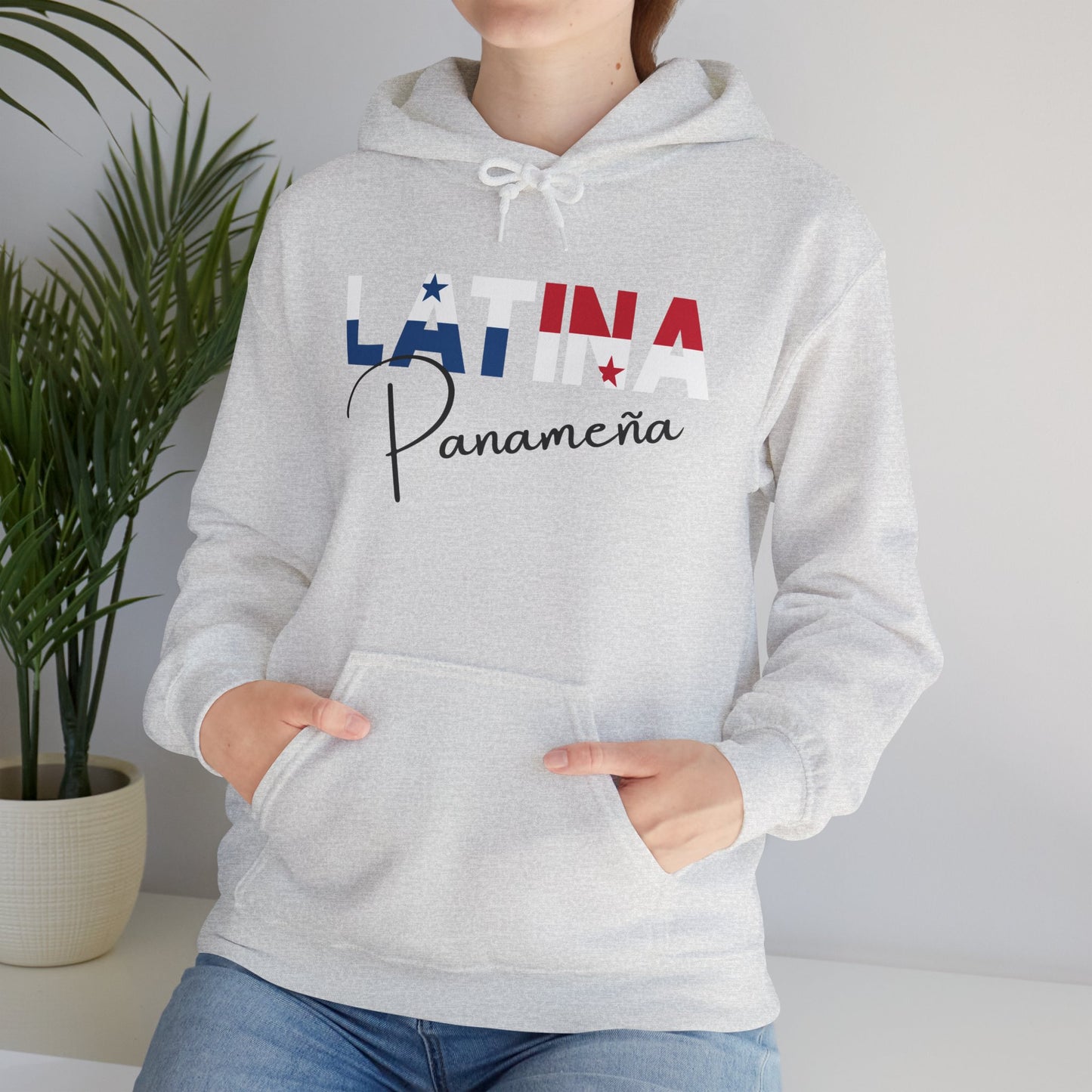Latina Panameña, Hoodie