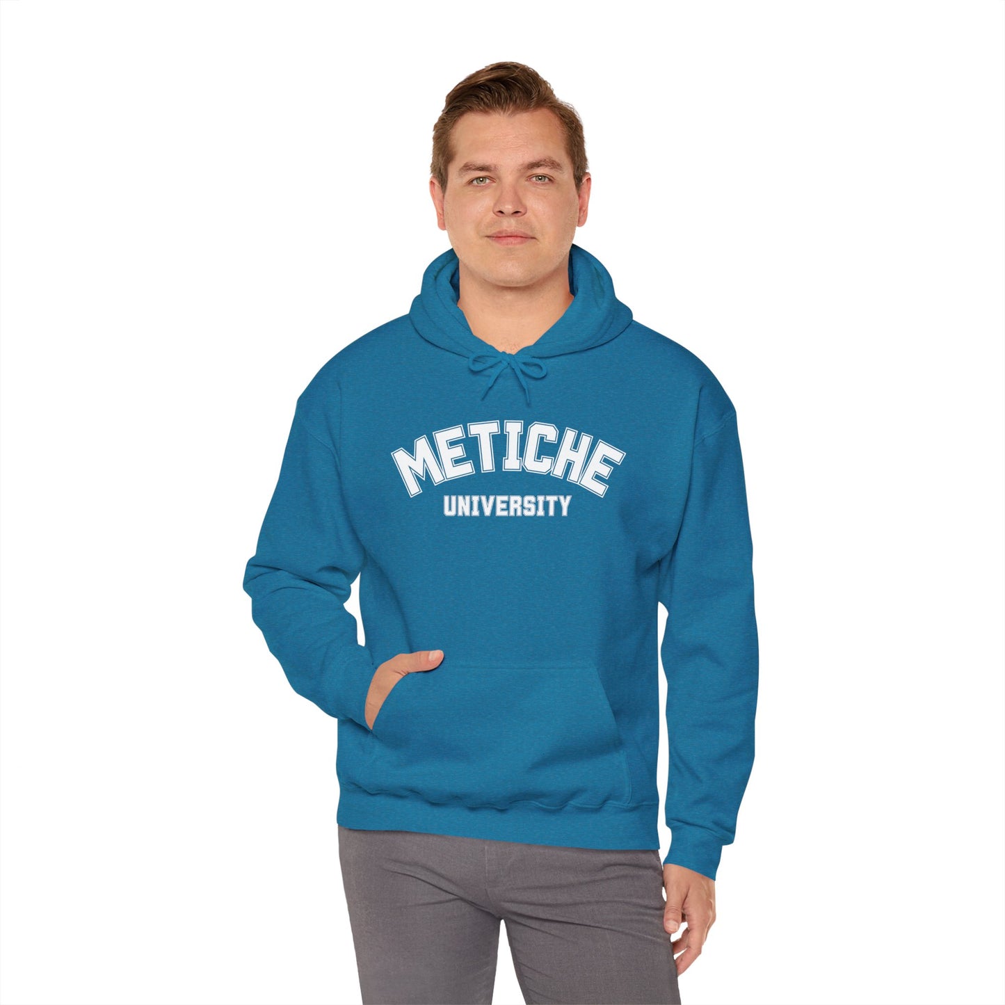 Metiche University, Hoodie