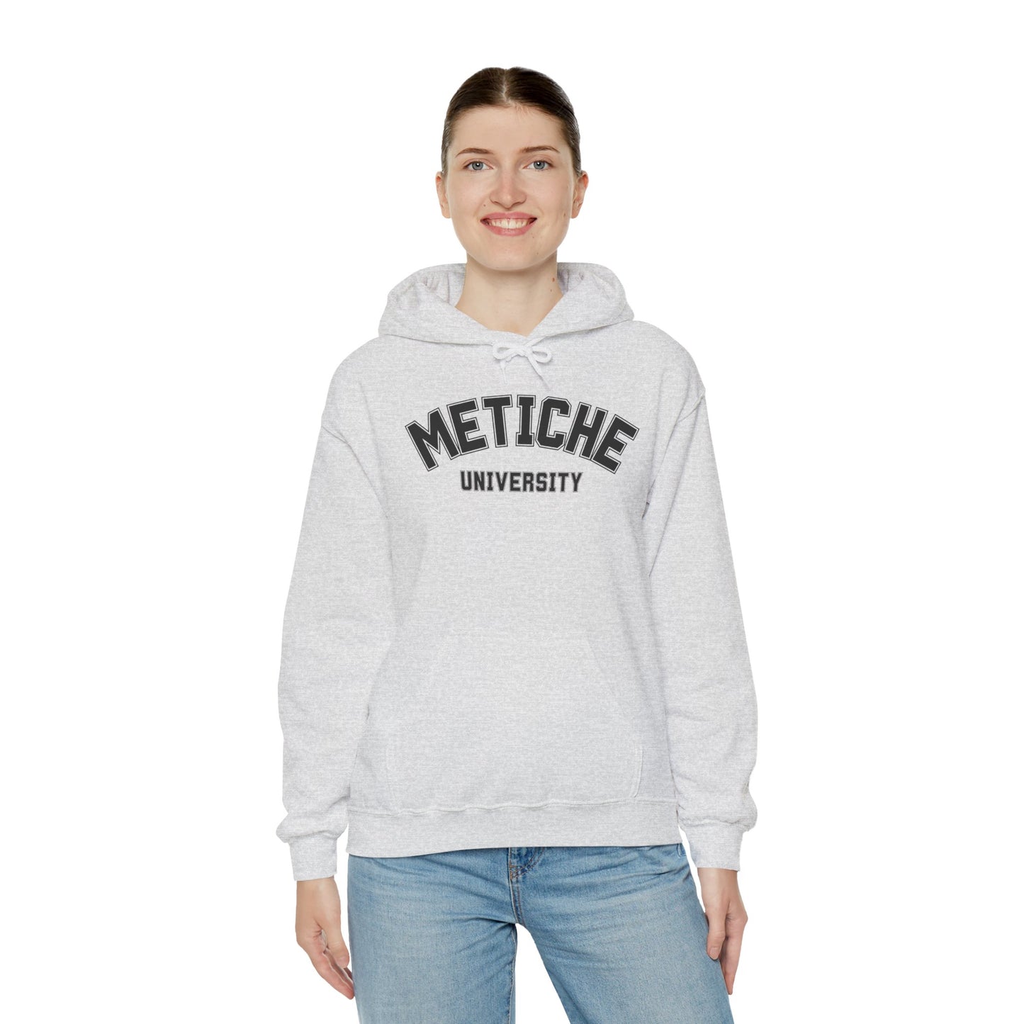 Metiche University, Hoodie