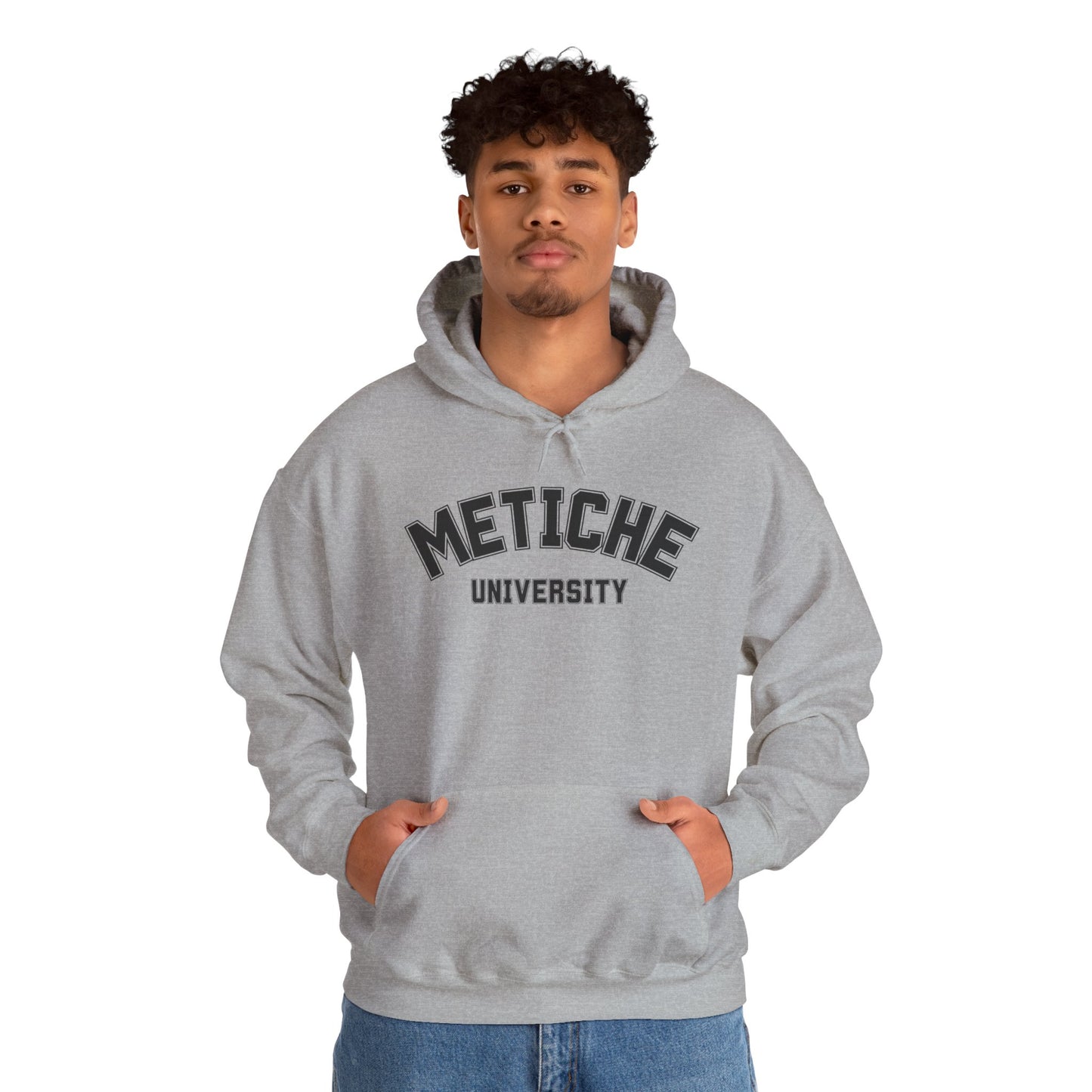 Metiche University, Hoodie