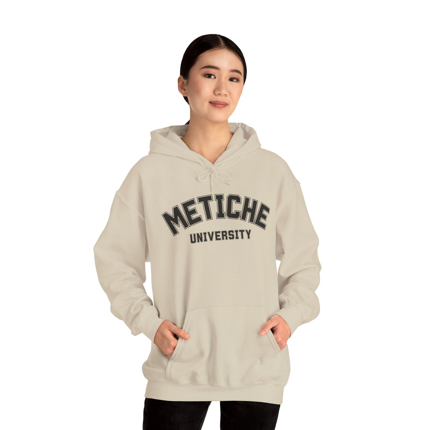 Metiche University, Hoodie