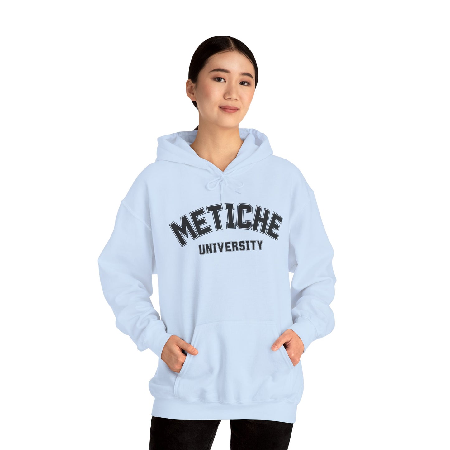 Metiche University, Hoodie