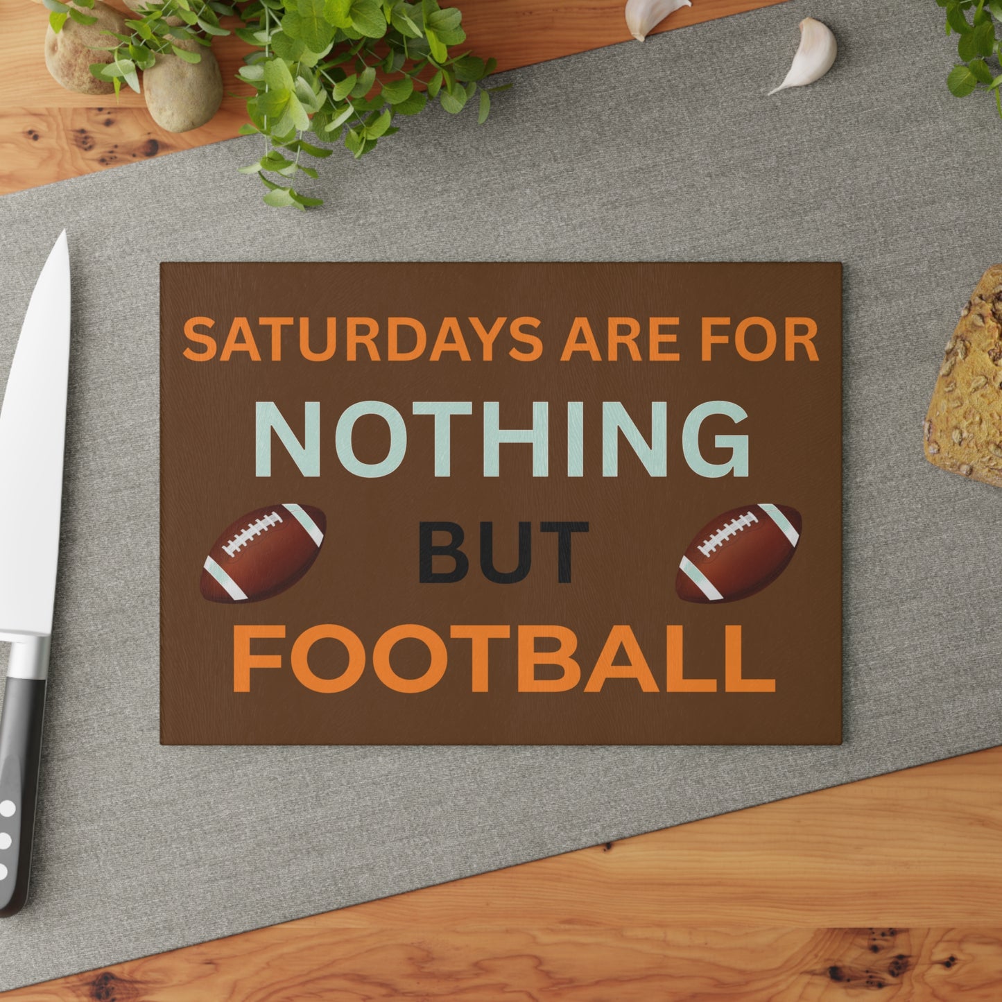 Football-Themed Glass Cutting Board, Perfect for Game Day Cooking, Kitchen Decor, Gift for Sports Fans, Kitchen Essentials