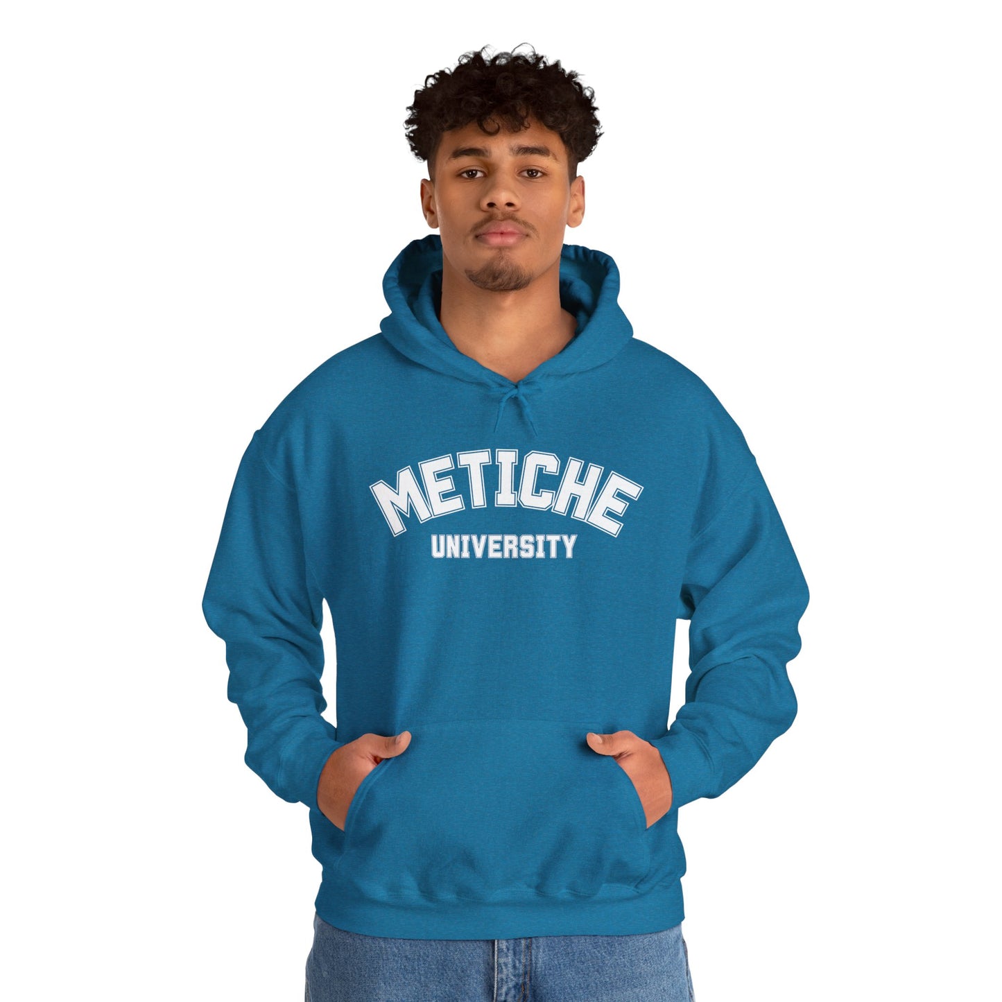 Metiche University, Hoodie