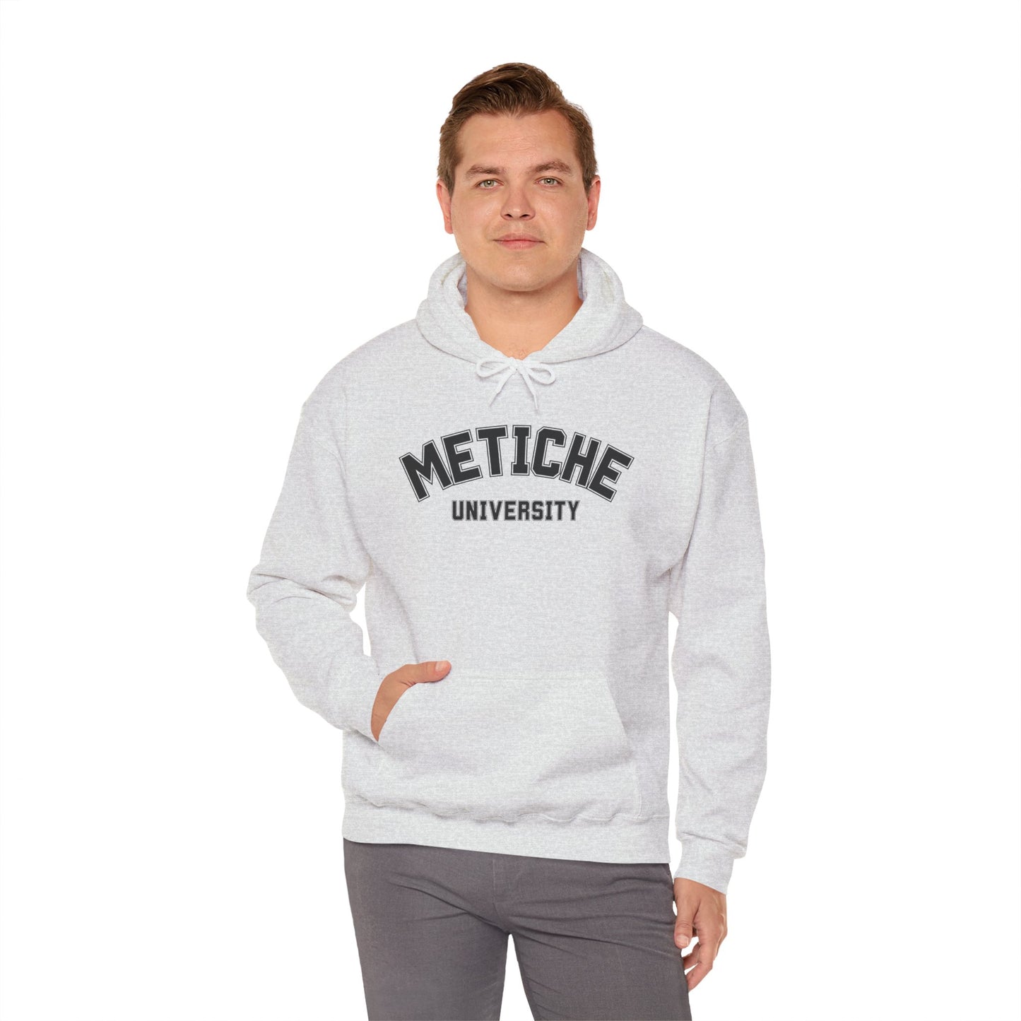 Metiche University, Hoodie