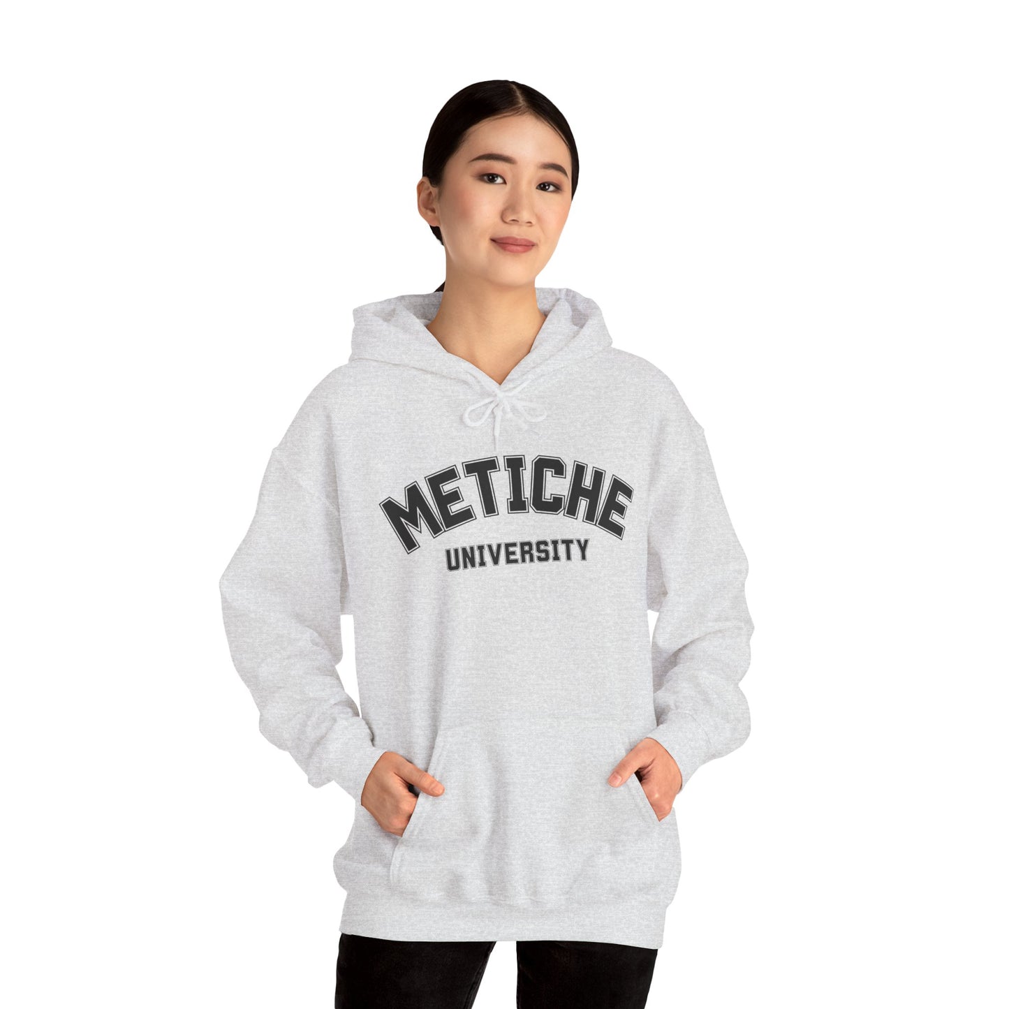 Metiche University, Hoodie