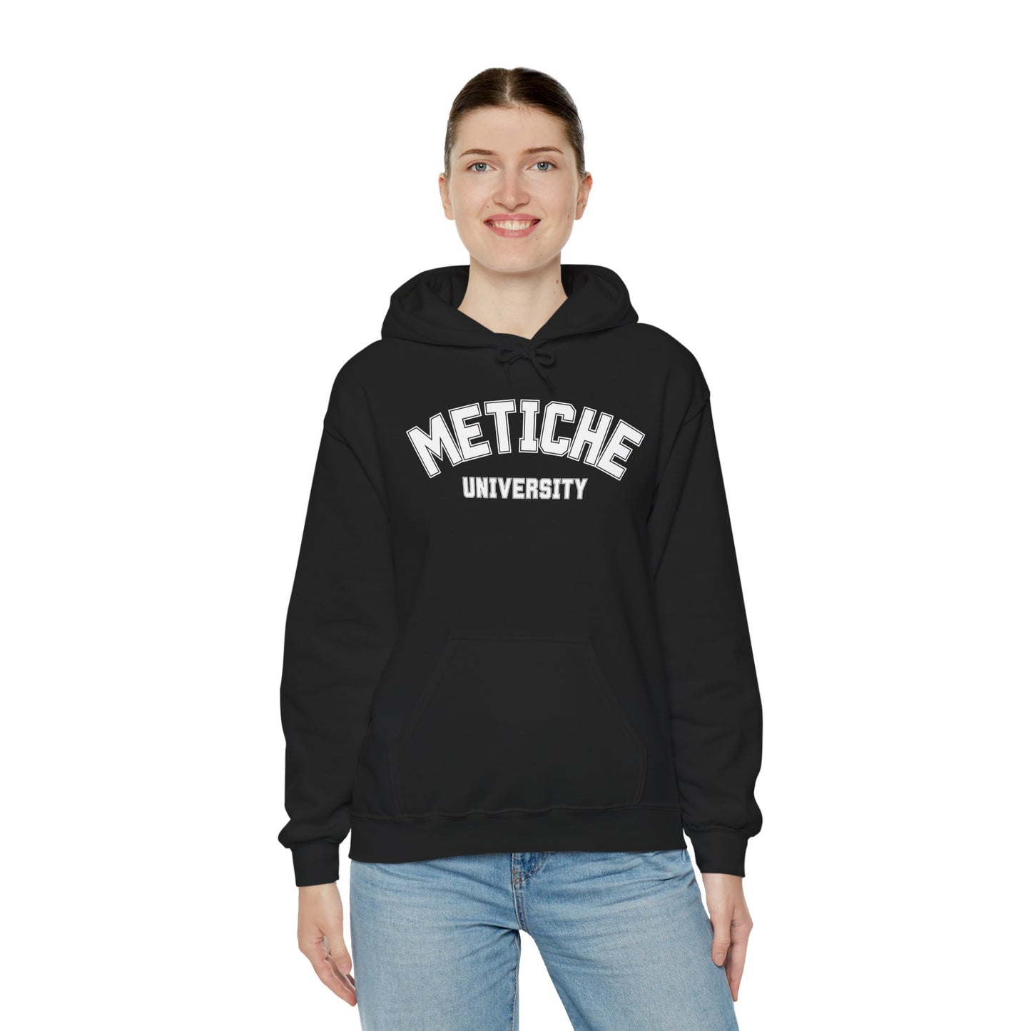 Metiche University, Hoodie