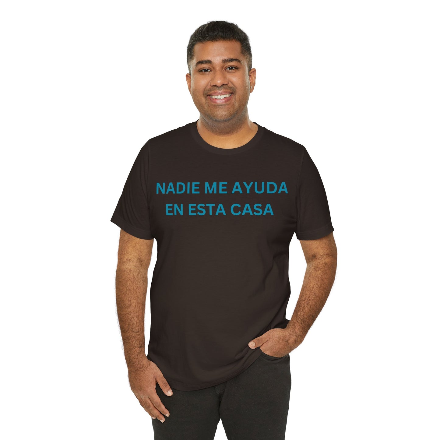 Nadie Me Ayuda, Shirt