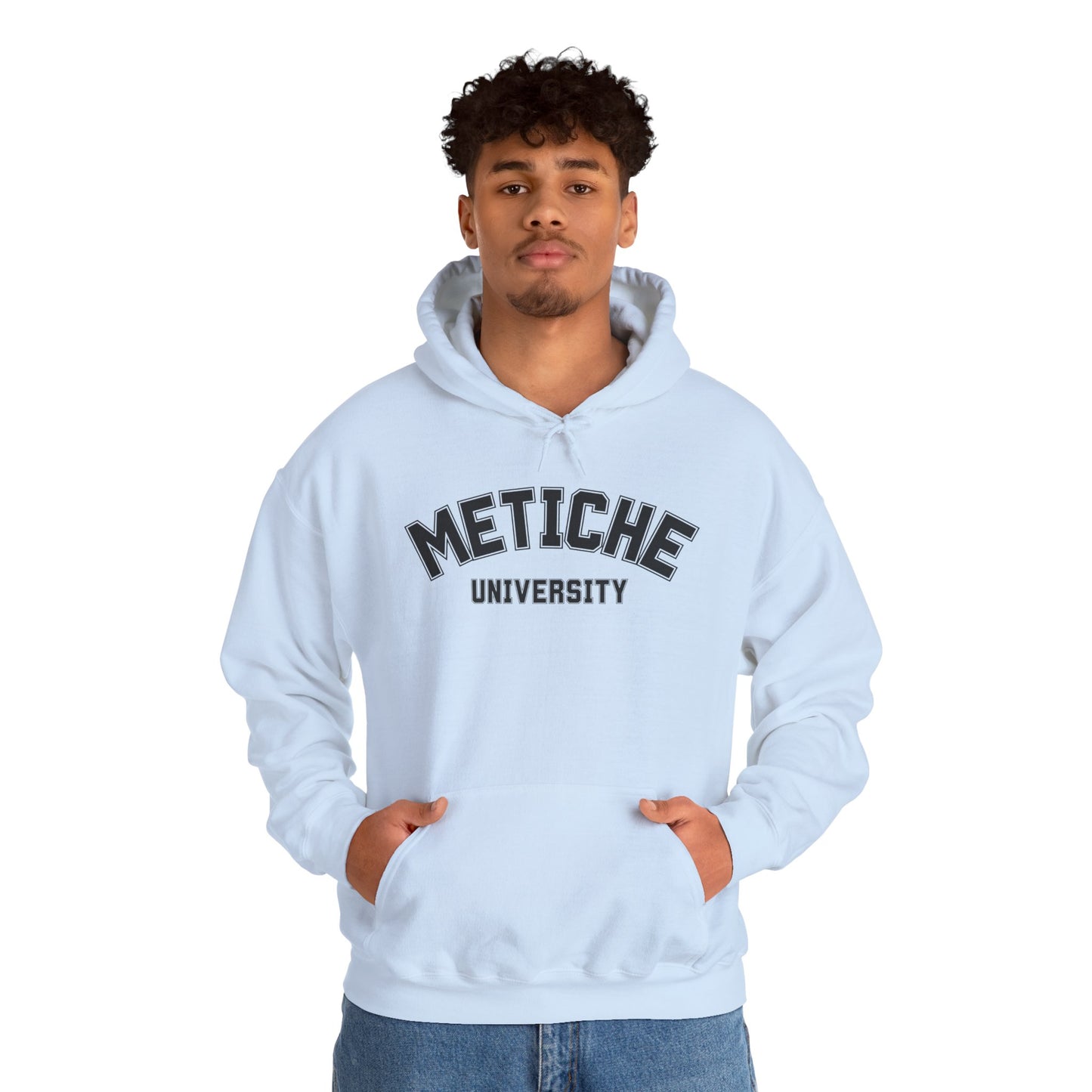 Metiche University, Hoodie
