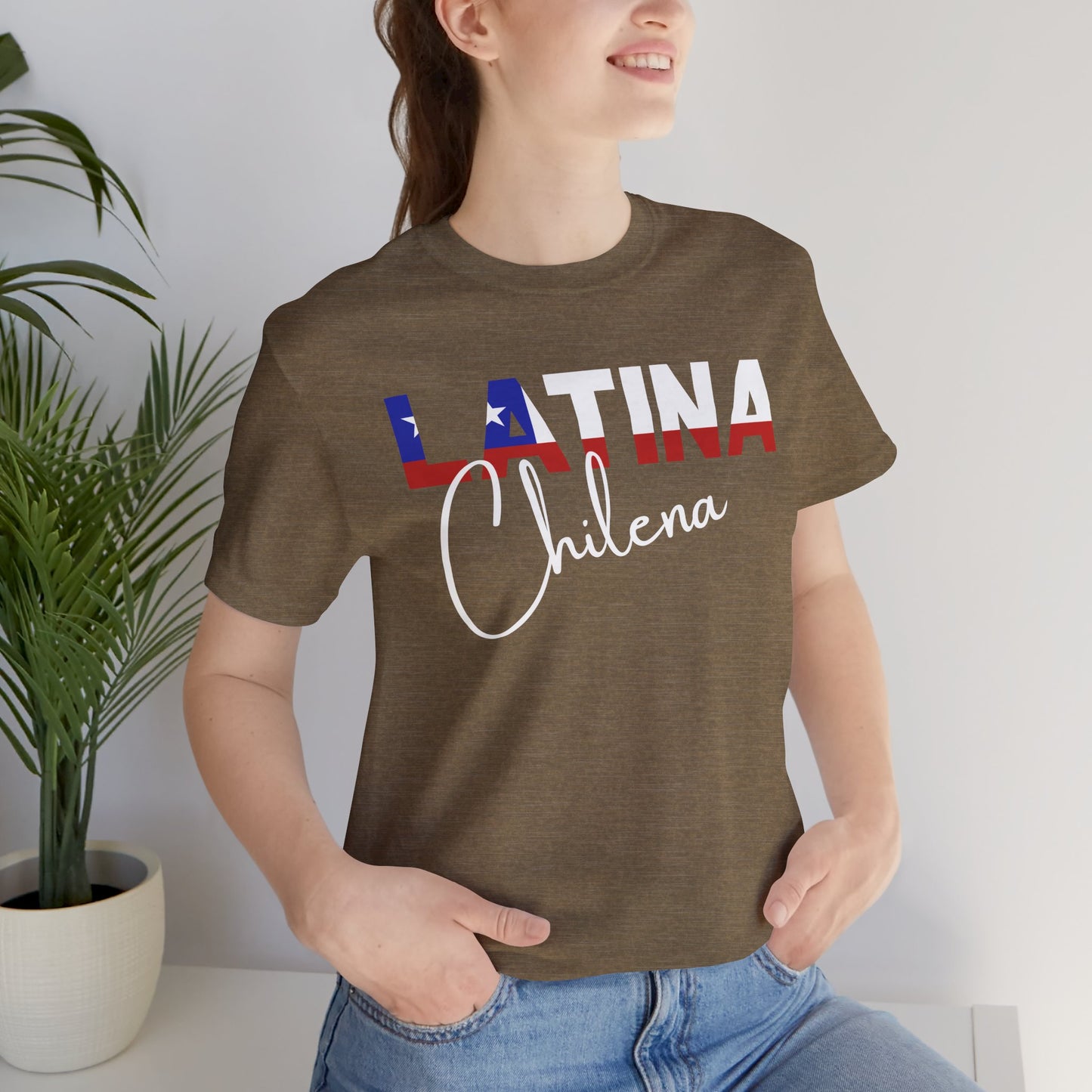Latina Chilena, Shirt