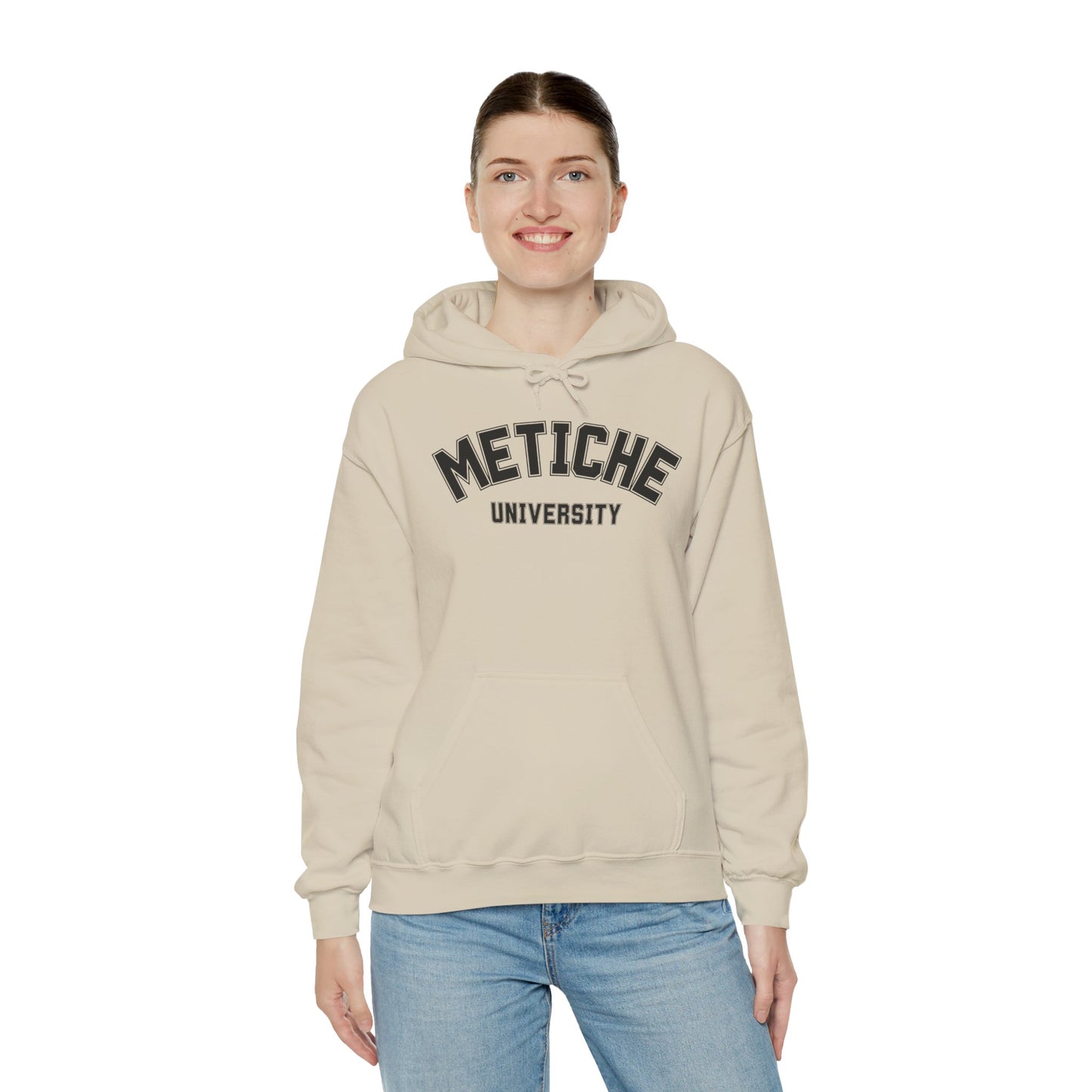 Metiche University, Hoodie