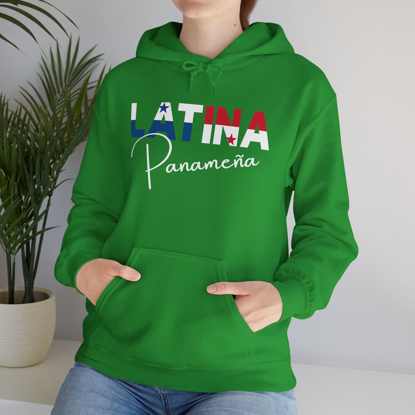 Latina Panameña, Hoodie