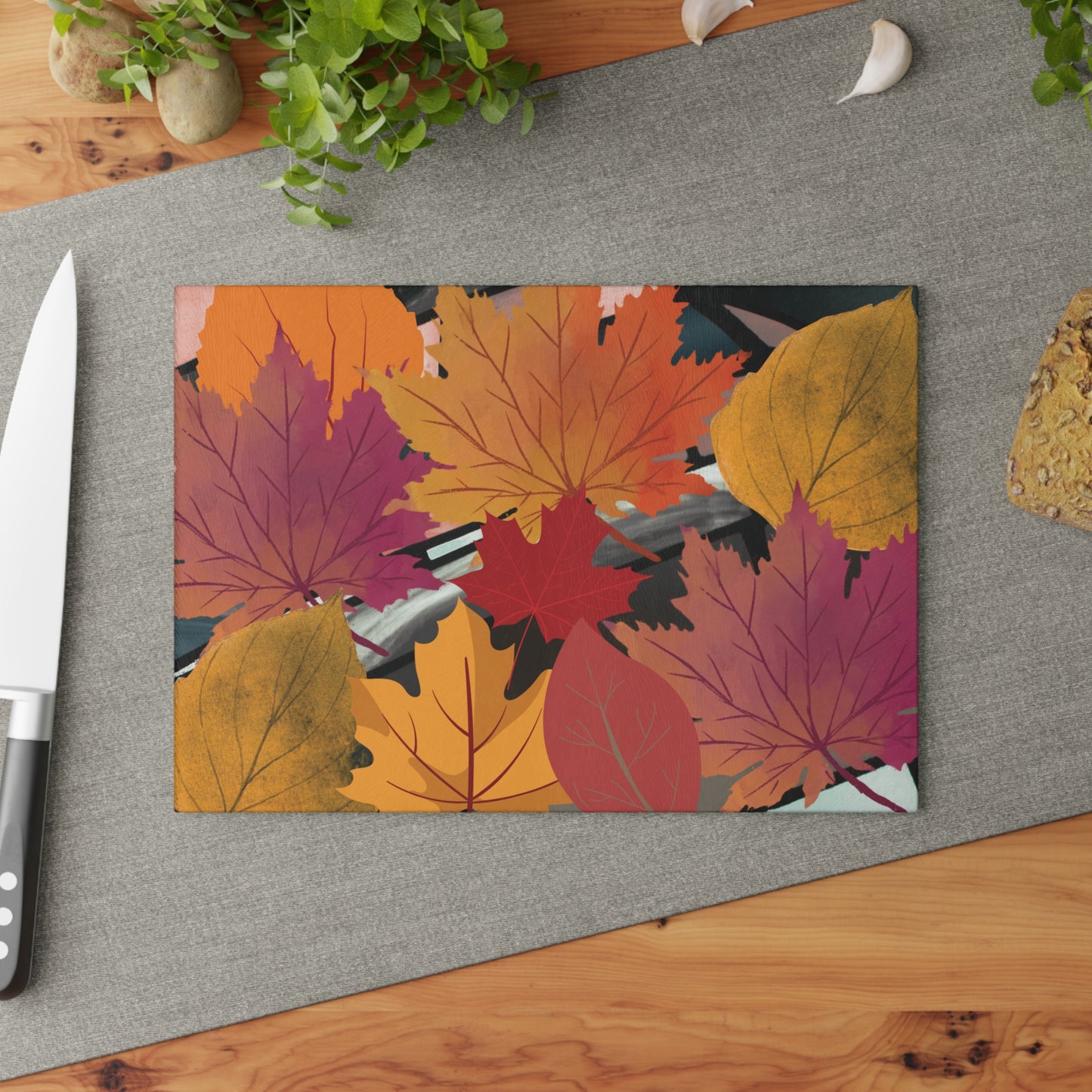 Autumn Leaves Glass Cutting Board, Kitchen Decor, Fall Gifts, Thanksgiving Tableware, Seasonal Cooking, Harvest Celebration