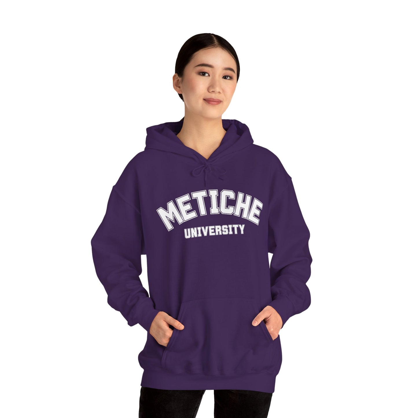Metiche University, Hoodie