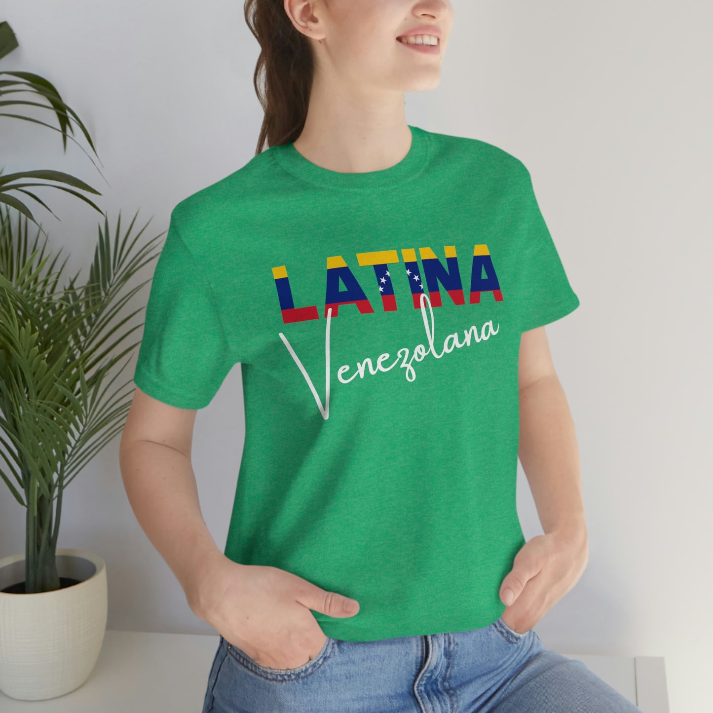 Latina Venezolana, Shirt