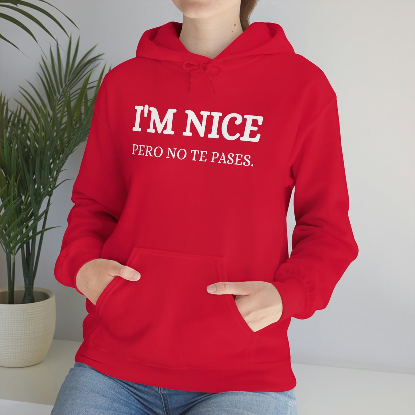 I'm Nice Pero, Hoodie in White Font
