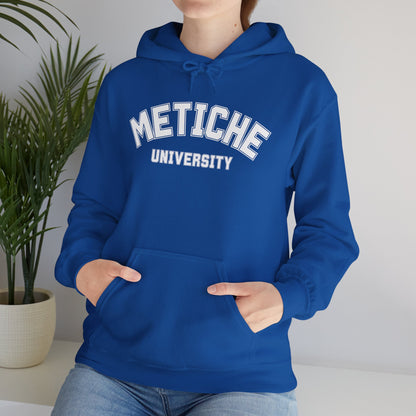 Metiche University, Hoodie