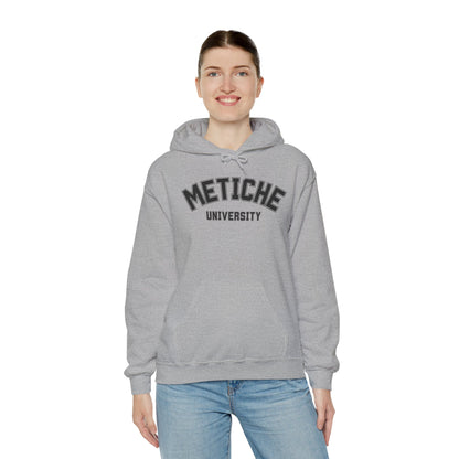 Metiche University, Hoodie