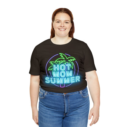 Hot Mom Summer, Shirt