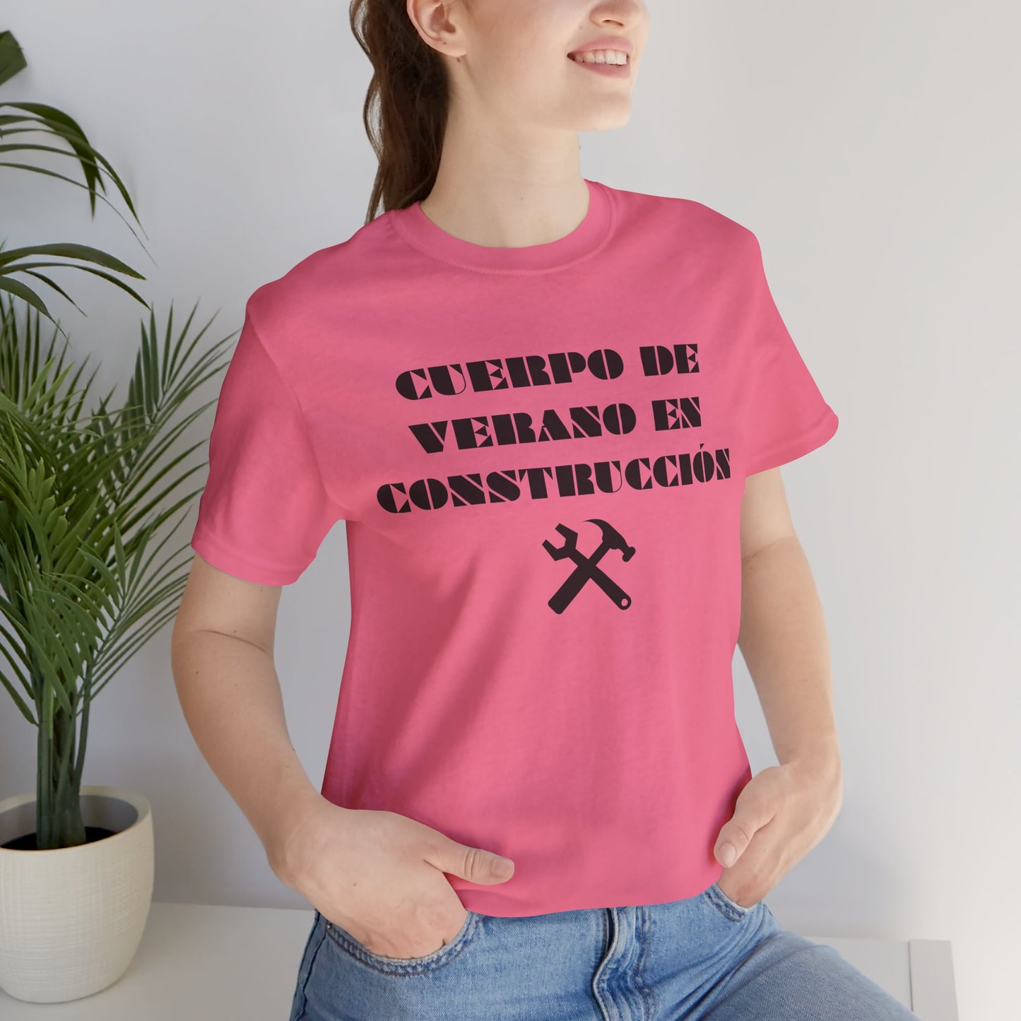 Cuerpo de Verano En Construccion, Shirt