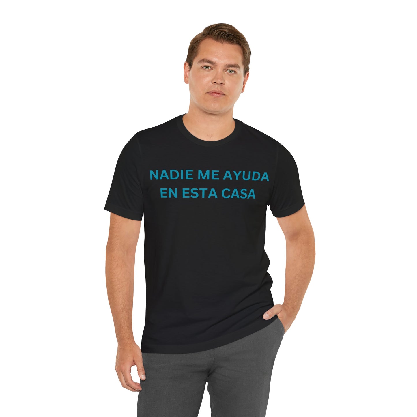 Nadie Me Ayuda, Shirt
