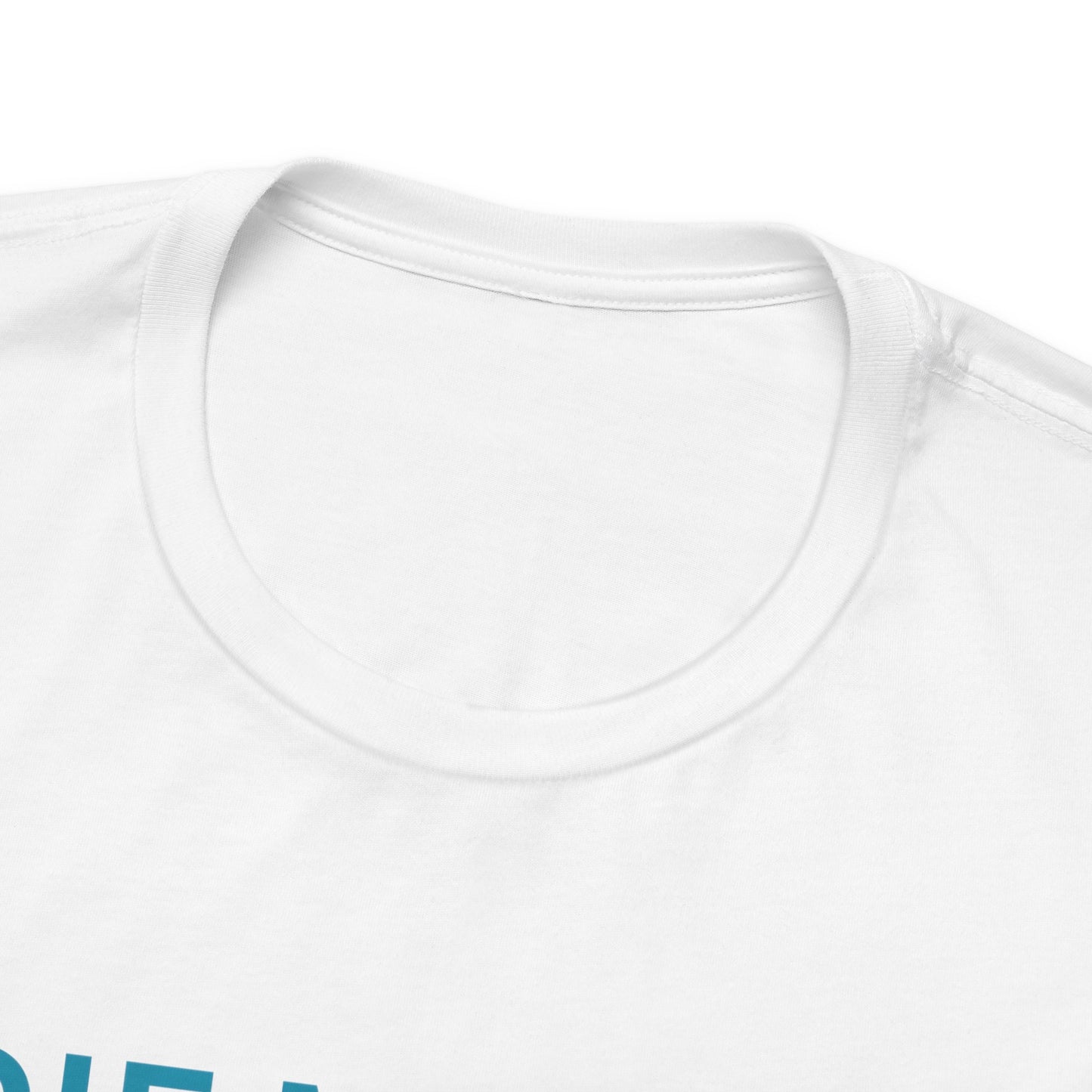 Nadie Me Ayuda, Shirt