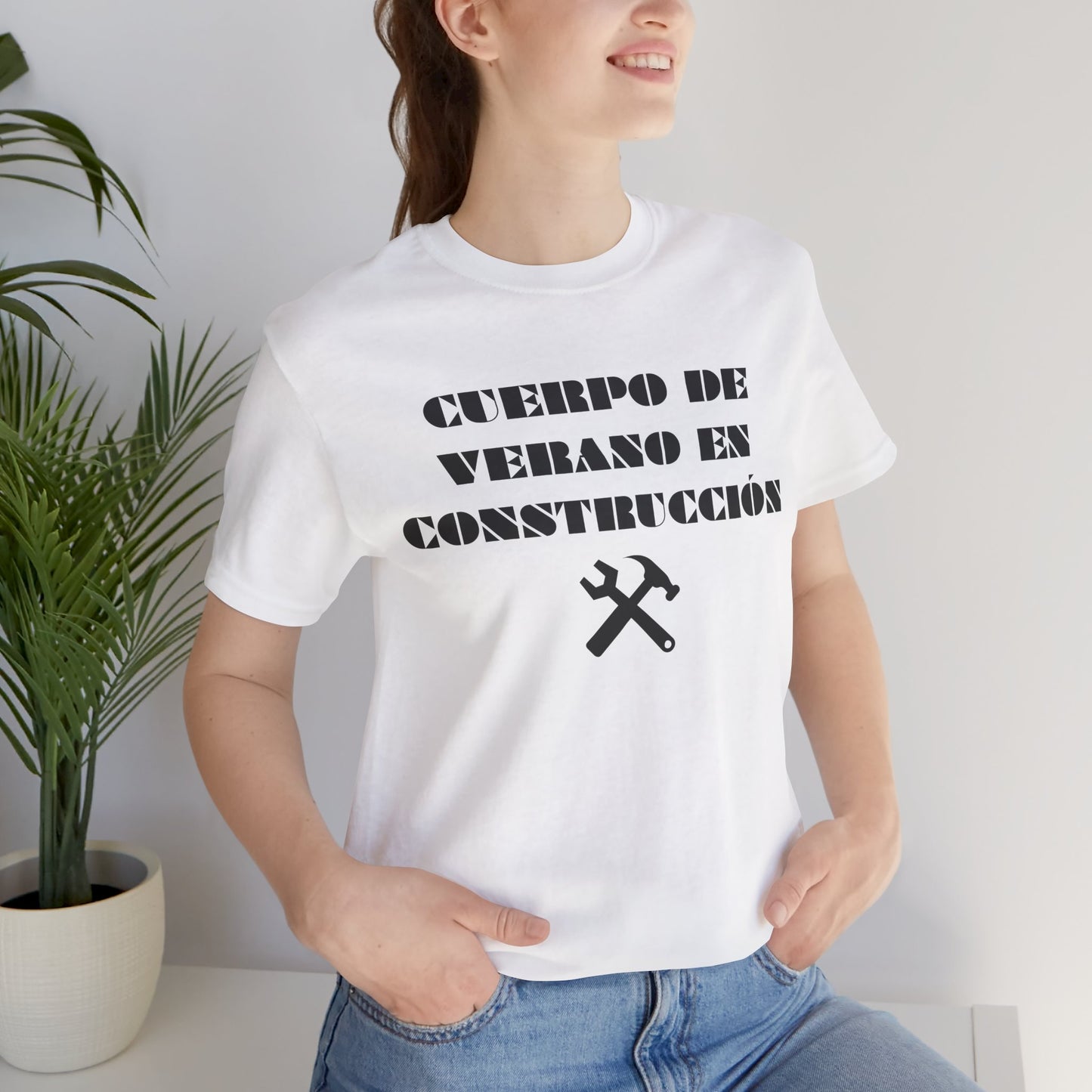 Cuerpo de Verano En Construccion, Shirt