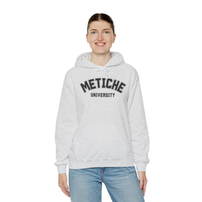 Metiche University, Hoodie