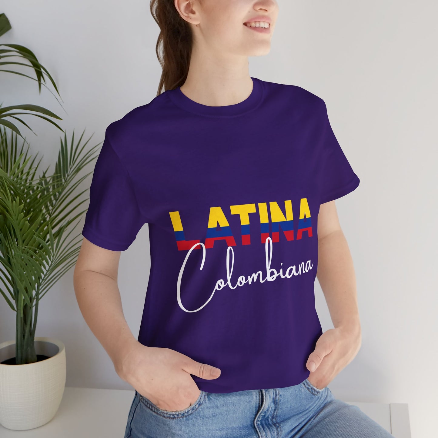 Latina Colombiana, Shirt - Colombian Latina Pride Graphic Tee for Women