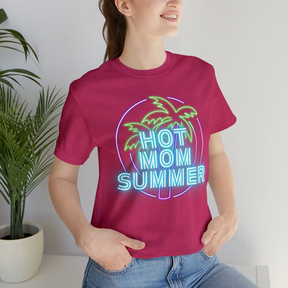 Hot Mom Summer, Shirt