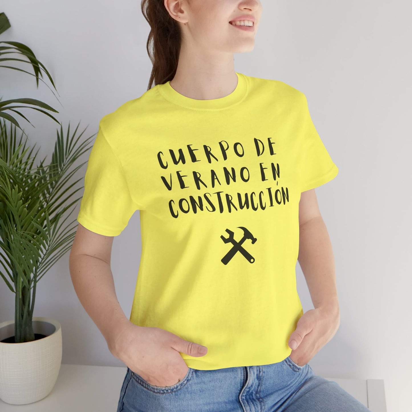Cuerpo De Verano en Construccion, Shirt