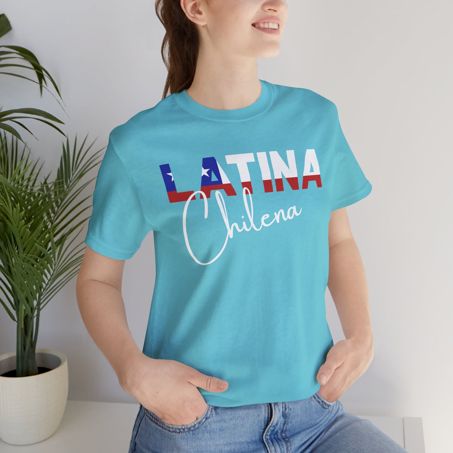 Latina Chilena, Shirt