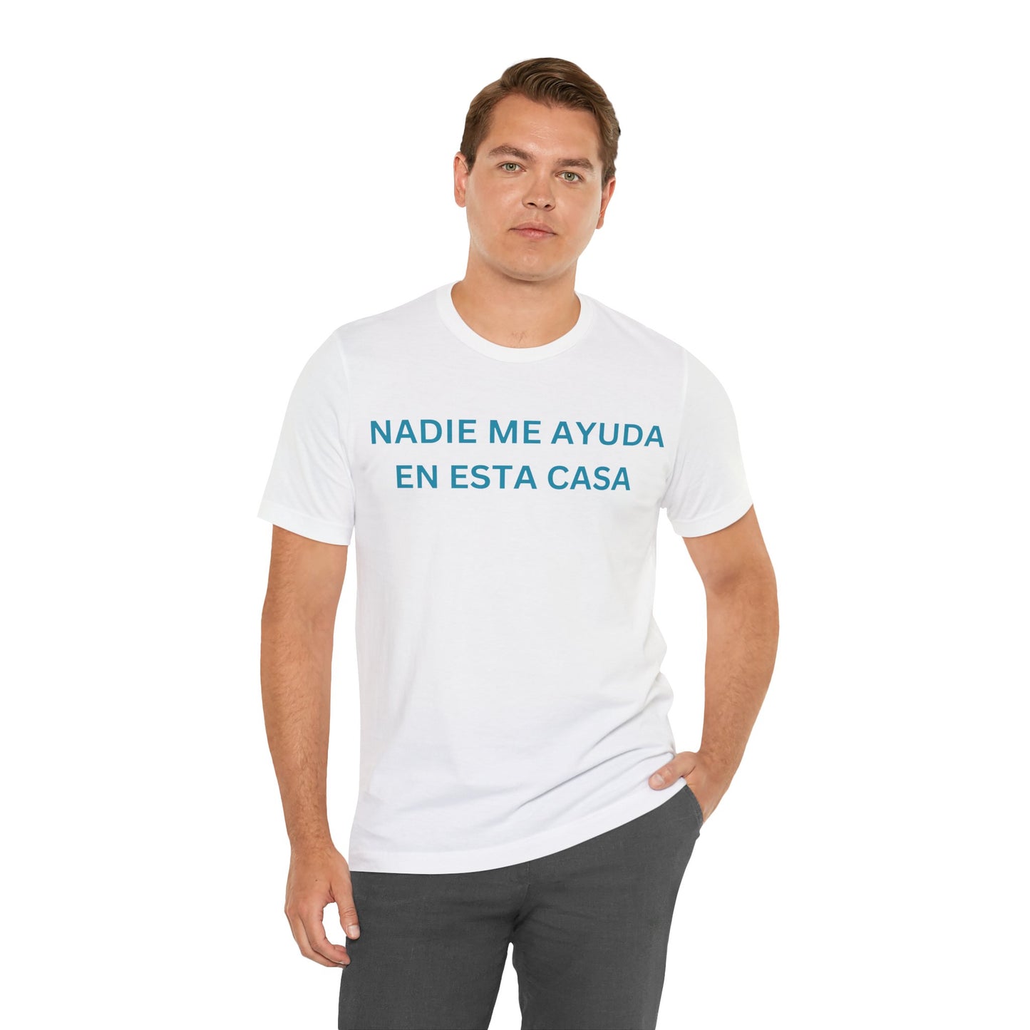 Nadie Me Ayuda, Shirt