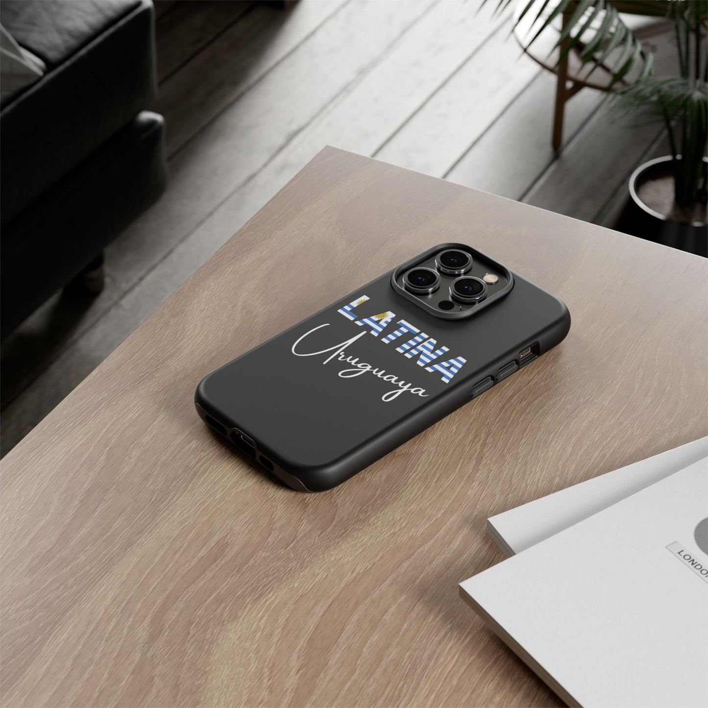 Latina Uruguaya, Tough Phone Case