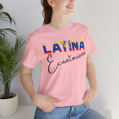 Latina Ecuatoriana, Shirt