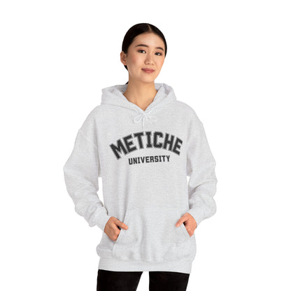 Metiche University, Hoodie