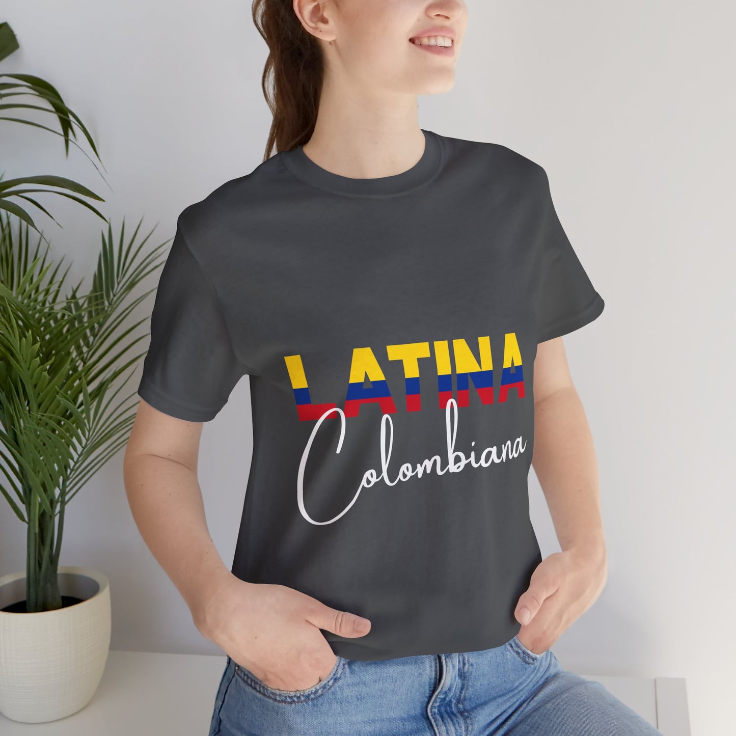 Latina Colombiana, Shirt - Colombian Latina Pride Graphic Tee for Women