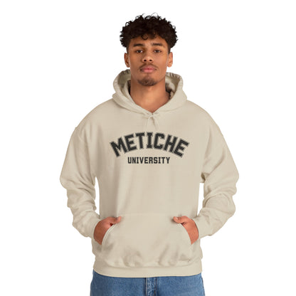 Metiche University, Hoodie