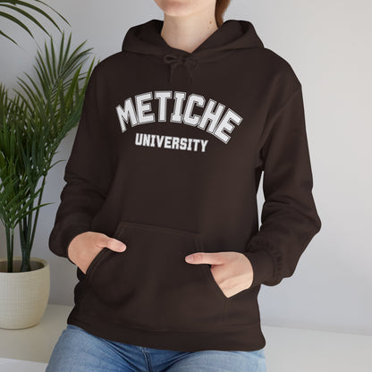 Metiche University, Hoodie