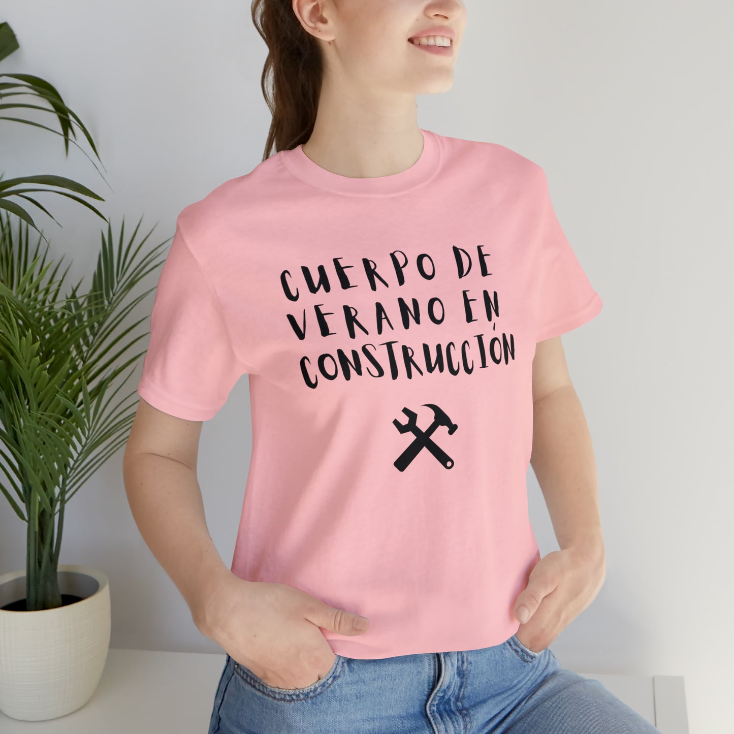 Cuerpo De Verano en Construccion, Shirt