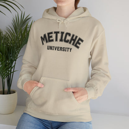 Metiche University, Hoodie