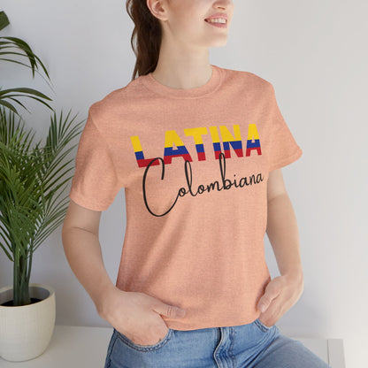 Latina Colombiana, Shirt