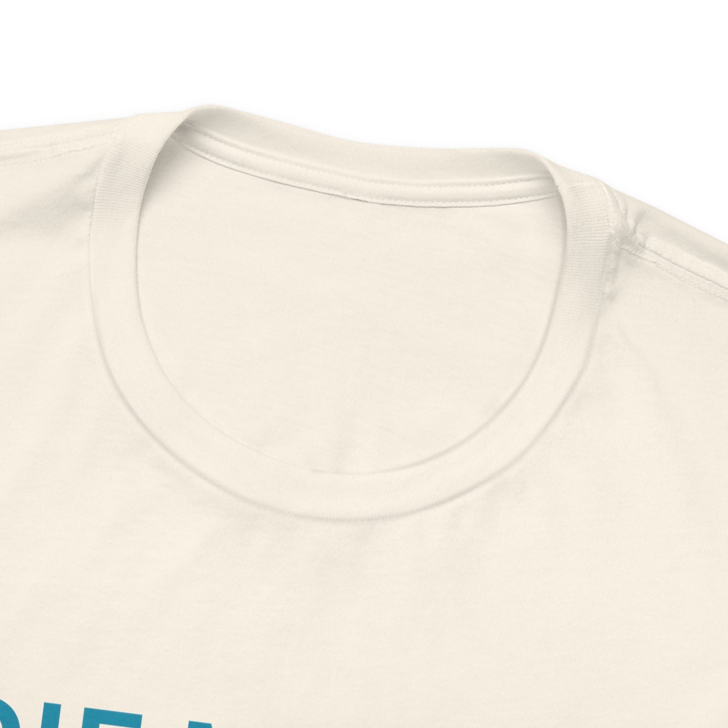 Nadie Me Ayuda, Shirt