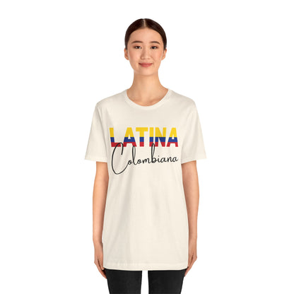 Latina Colombiana, Shirt