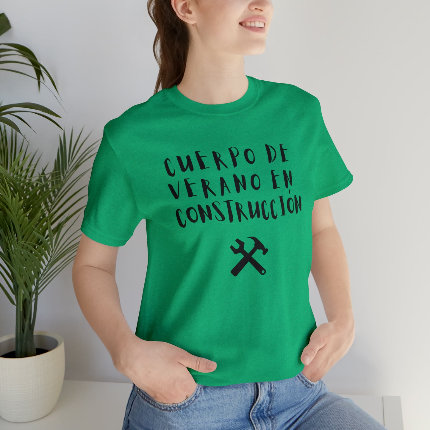Cuerpo De Verano en Construccion, Shirt