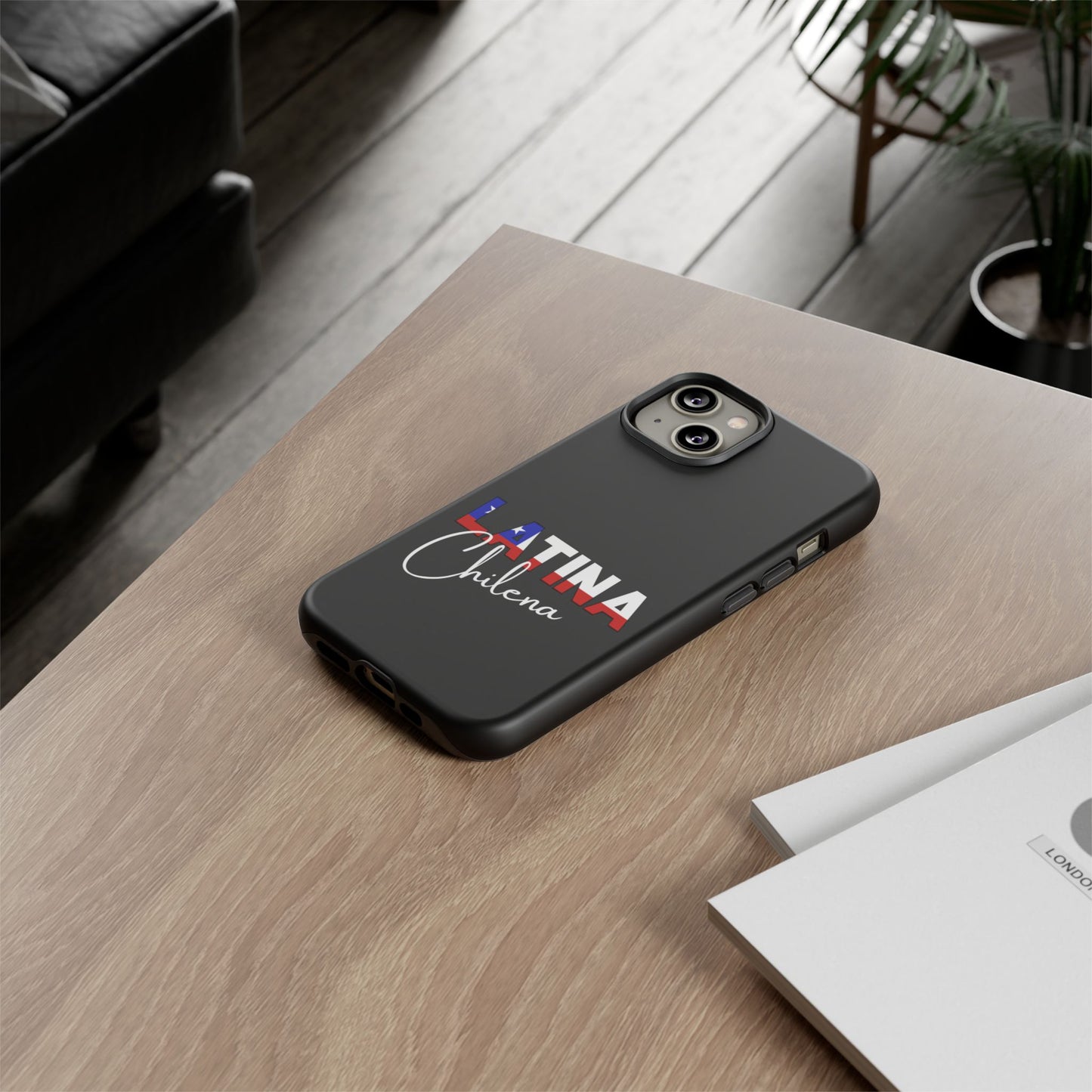 Latina Chilena, Tough Phone Case