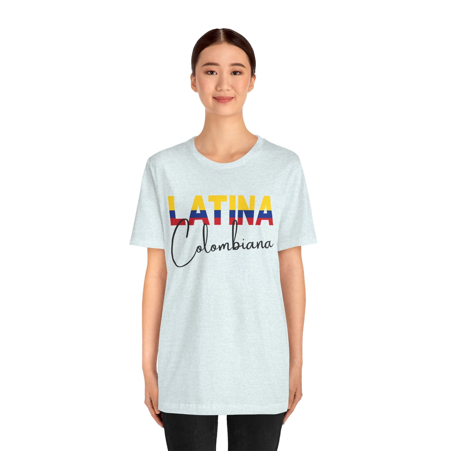 Latina Colombiana, Shirt