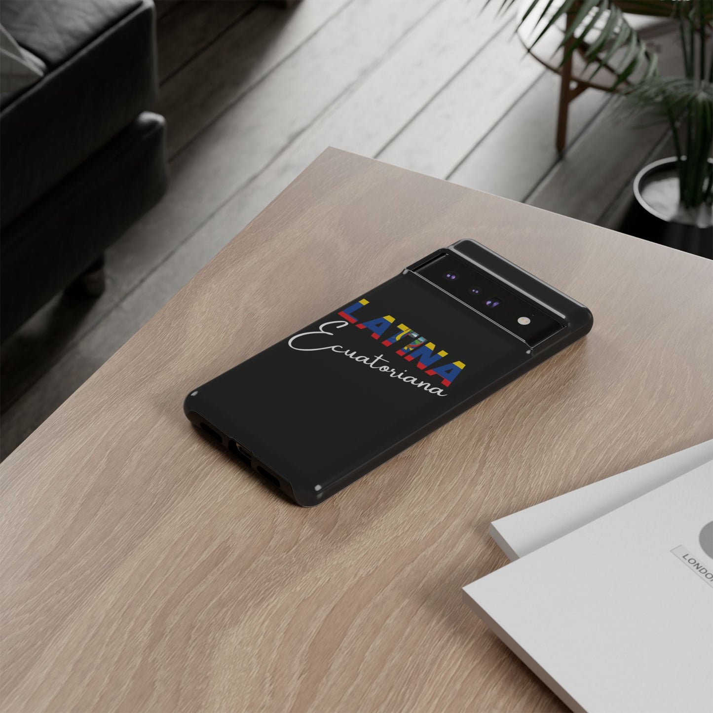 Latina Ecuatoriana, Tough Phone Case